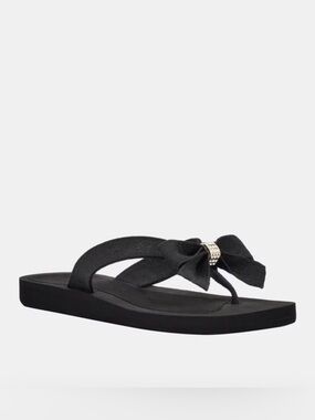 Guess Black Bow-Accent Thong Sandals